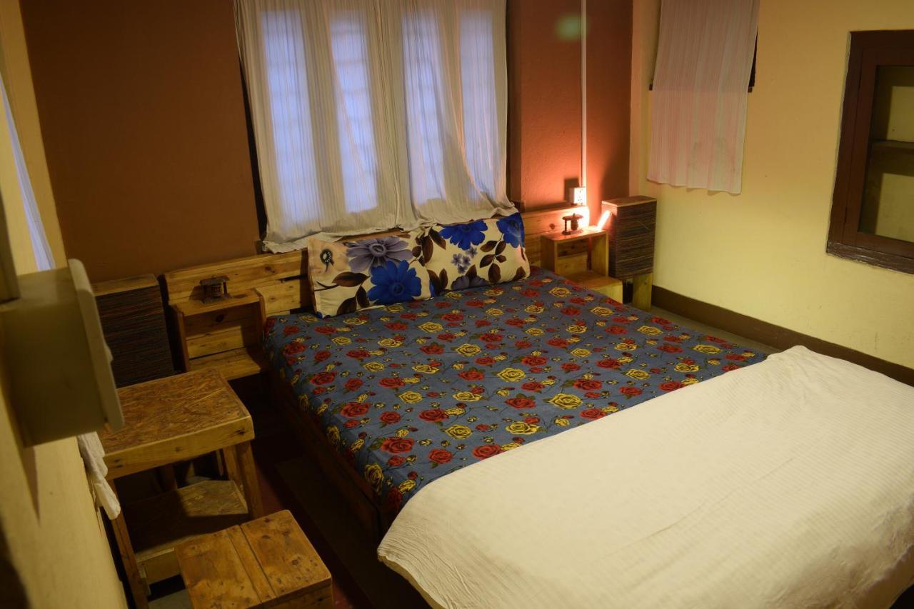 Happy Donkey Hostel 카트만두 외부 사진