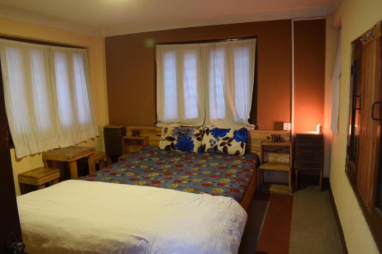 Happy Donkey Hostel 카트만두 외부 사진
