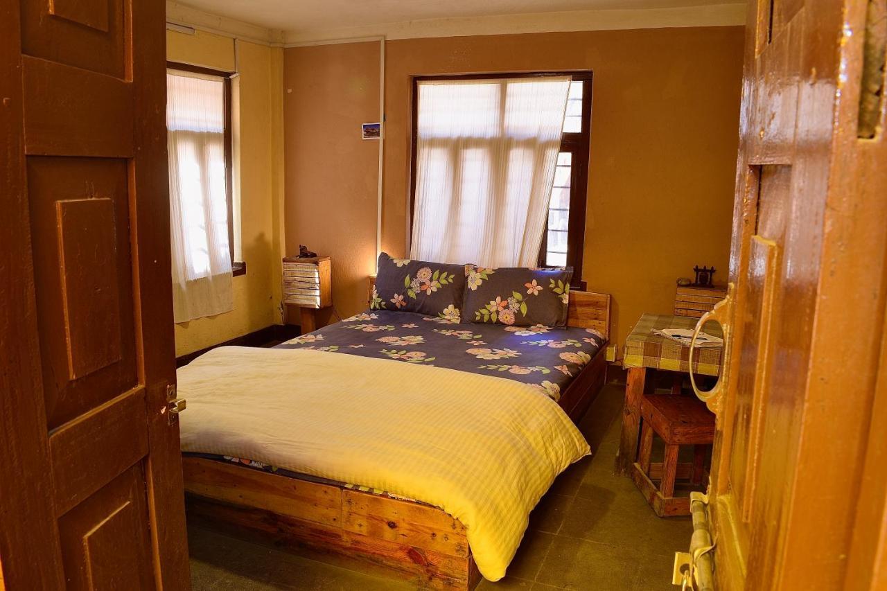 Happy Donkey Hostel 카트만두 외부 사진