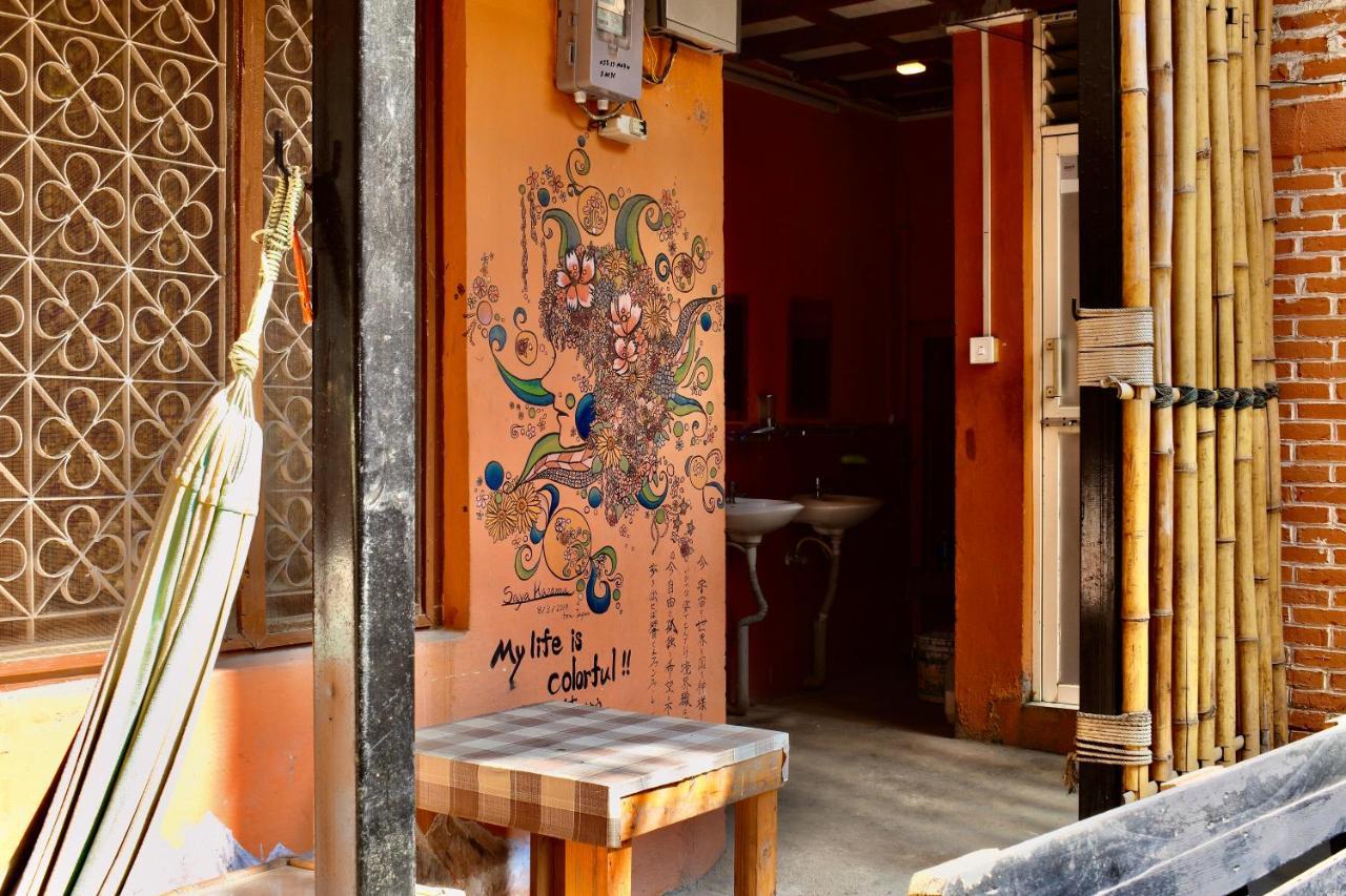 Happy Donkey Hostel 카트만두 외부 사진