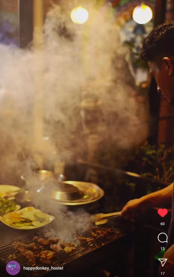 Happy Donkey Hostel 카트만두 외부 사진