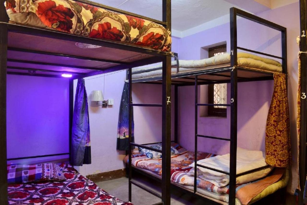 Happy Donkey Hostel 카트만두 외부 사진