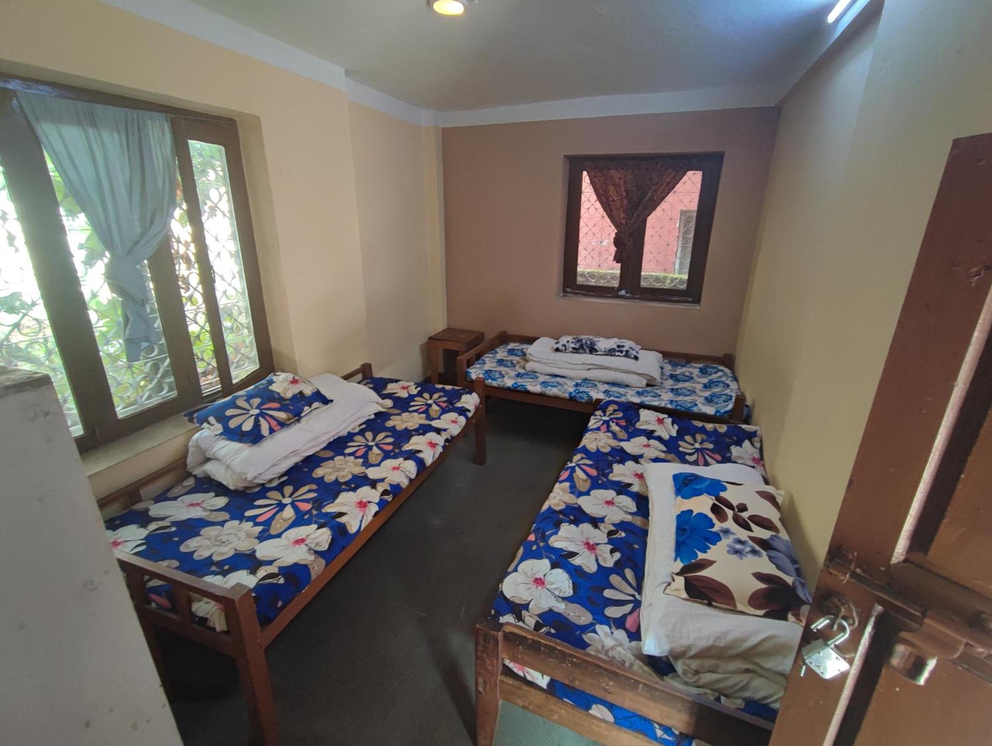 Happy Donkey Hostel 카트만두 외부 사진
